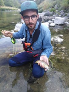 Guide de pêche à la mouche et tenkara en Aveyron, Gorge de la Dourbie, truite fario, nymphe, mouche sèche