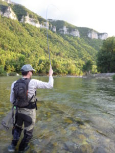 Guide de pêche Aveyron. Tenkara.